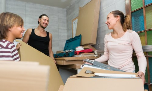 Moving truck service in Southwark for residential and commercial moves
