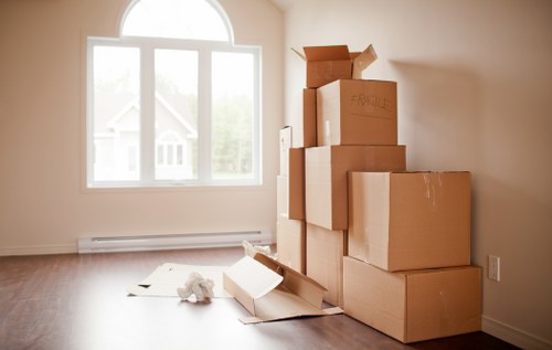 Example removals job in a busy Southwark street