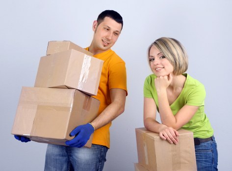 Sustainable removals with recycling boxes and donation items